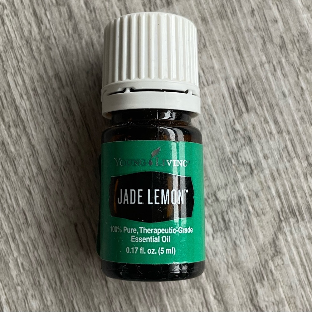 Unopened Young Living Jade Lemon 5ml Essential Oil - Picture 2 of 3